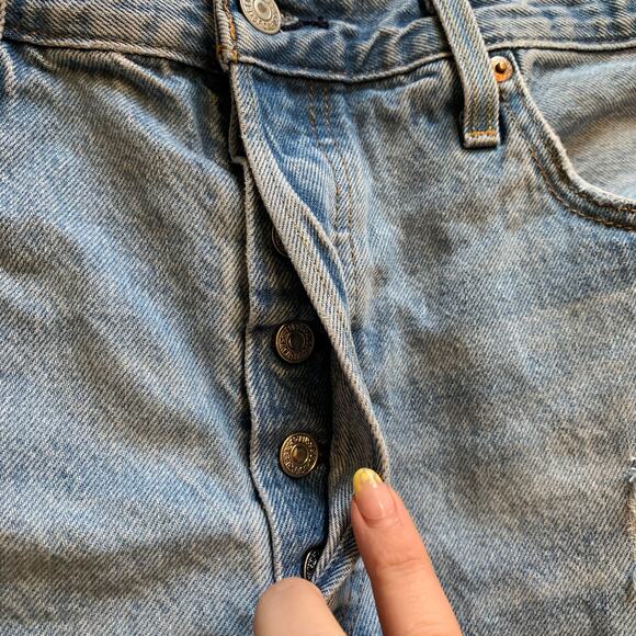 Levi's Light Wash Distressed 501 Button Fly High Waisted Cutoff Shorts - Picture 2 of 4